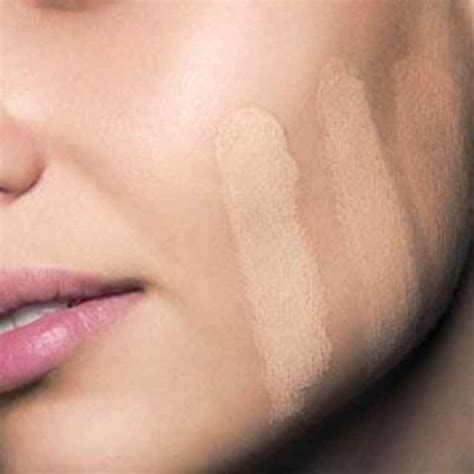 How To Stop Your Foundation From Flaking Caking And Separating Ego