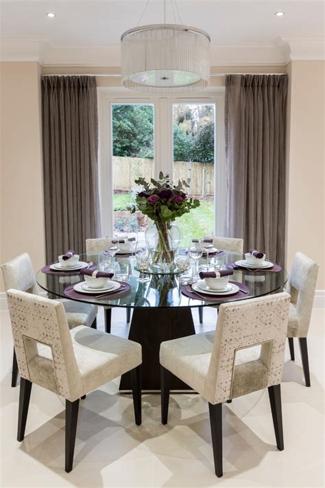 Table decor candles & holders. 40 Glass Dining Room Tables To Revamp With: From Rectangle ...