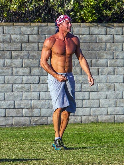 tim mcgraw works out shirtless in san diego photos