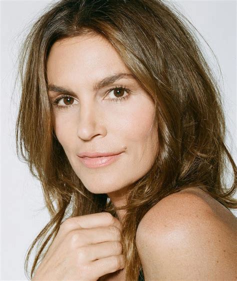 Cindy Crawford Has Perfected Her Anti Aging Skin Care Routineheres