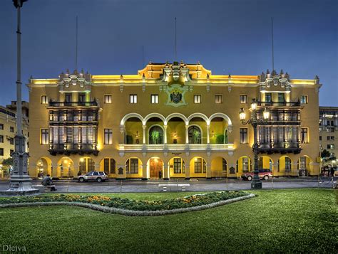 Edificio De La Municipalidad De Lima Perú A Photo On Flickriver
