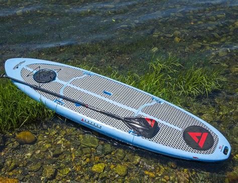 This Modular Paddleboard Will Fit In Almost Any Trunk