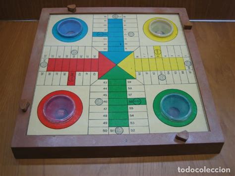 Pueden jugar de 2 a 4 jugadores en un tablero de parchís corriente. antiguo juego de mesa parchis - Comprar Juegos antiguos ...