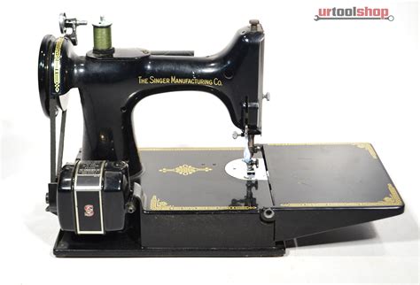 With so much history, there are many models old enough to be considered antiques, that is to say, they are more than a century old. Vintage Singer Sewing Machine 221-1 8987-464 | eBay