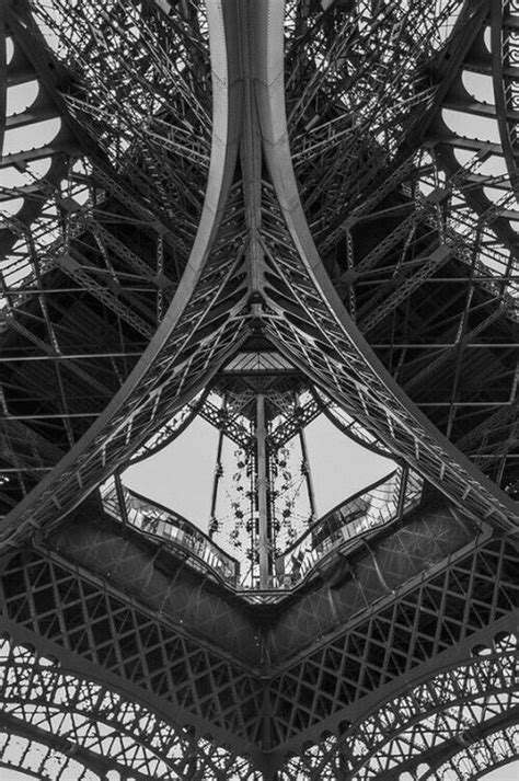 Standing Under The Eiffel Tower Tour Eiffel Eiffel Tower Paris Images