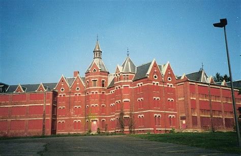 Danvers Danvers State Hospital Abandoned Hospital Haunted Places Abandoned Asylums