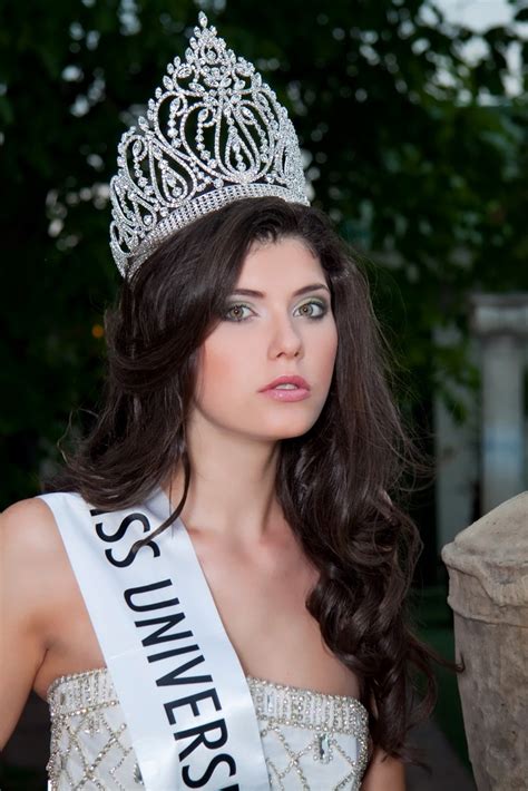 Miss Universe Romania 2010 Oana Paveluc 18