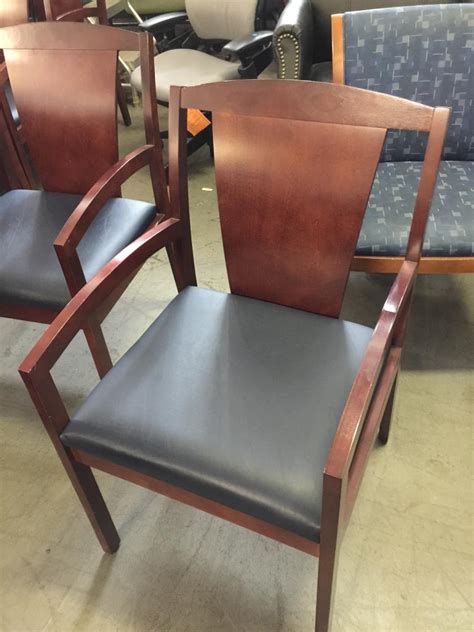 The computer chair uses a highly breathable mesh back to make you feel comfortable. Used Office Chairs : GUEST/SIDE CHAIR by PAOLI OFFICE ...