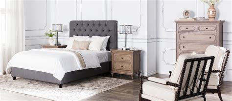 We believe in helping you find the product that is right for you. Master Bedroom Decor Ideas: 10 Ultra-Chic Styling Tips ...