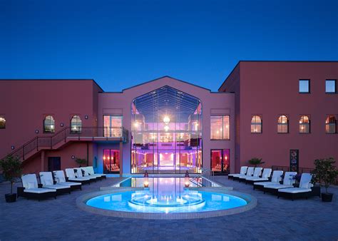 Entspannung, wellness, beauty und viel mehr. Mega Ereignis Eröffnung der Saarland Therme - Waltraud Kässer