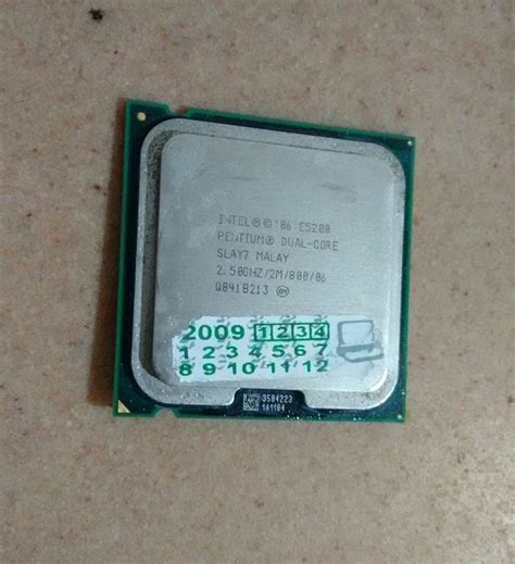 Processador Intel Pentium Dual Core E5200 25ghz Soquete 775 R 2300