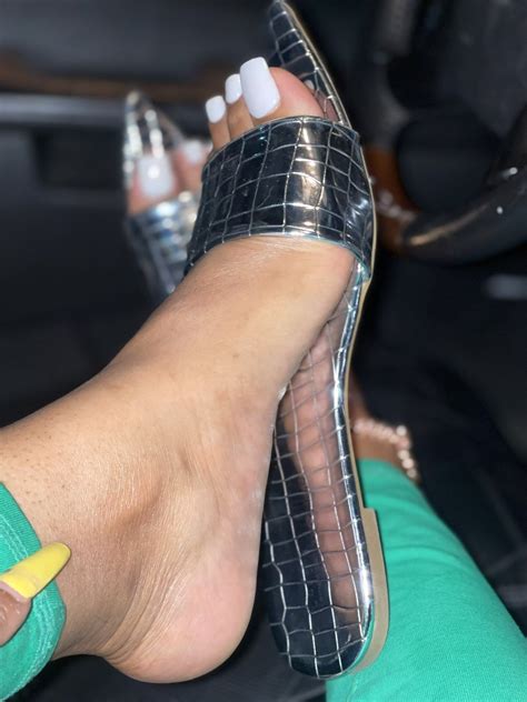 Foot Goddess Lanee💎 On Twitter Can We Have A Quickie 👣🥵