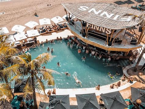 Bali Bars And Beach Clubs Perfect For Both Day And Night Bali Beaches Beach Club Finns