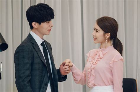 Makin Romantis Ini 5 Ide Kencan Asik Bareng Pacar Ala Drama Korea