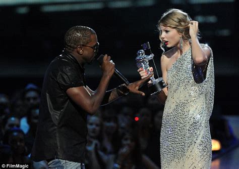 Taylor Swift Furious At Kanye West Over Fake Nude In His Famous Music Video Daily Mail Online