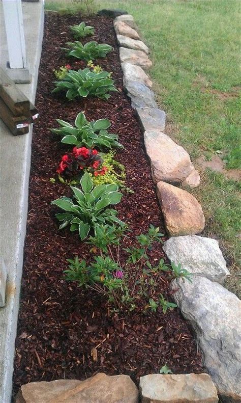 Creating beds and borders is a volume in the series of 'fine gardening' design guides issued by the taunton press. Flower bed borders, Flower beds and Rocks on Pinterest