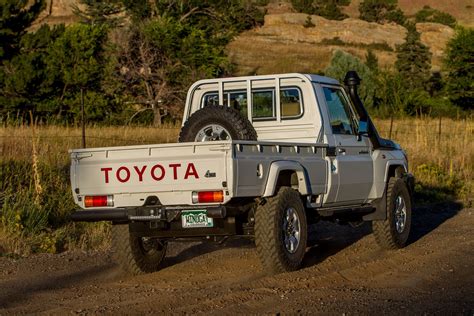 2010 Toyota Land Cruiser Pickup Offroad 4x4 Custom Truck