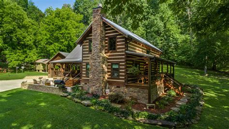 Tennessee Log Cabin Fits Couples Dream Historic Home Nahb