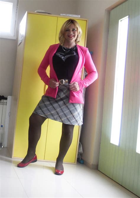 Crossdress Housewife Ivana Plaid Skirt And Pantygose Outfi Flickr