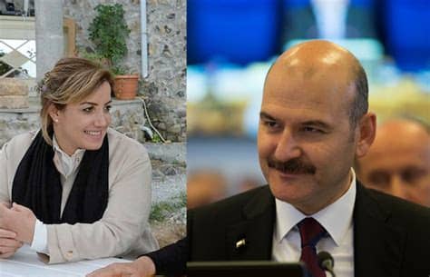Süleyman soylu 6 ocak 2008 tarihinde yapılan demokrat parti'nin 4.olağanüstü kongresinde genel başkanlığa seçildi. Süleyman Soylu eşi kimdir aslen nereli kızı ve oğlu!