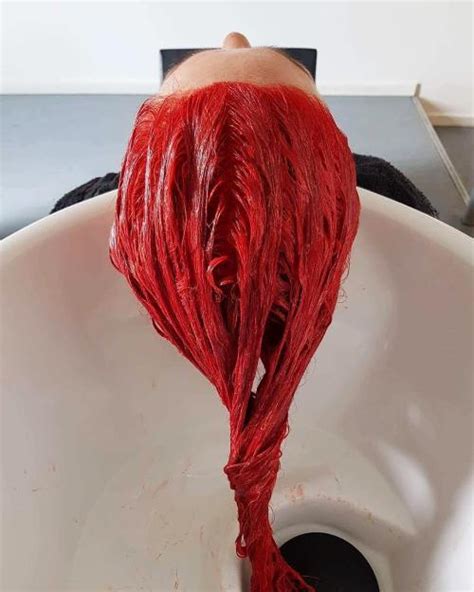 Best bright red hair dye. How to Dye Your Hair Red From a Dark Shade Without Bleaching