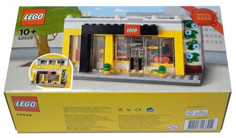 Brickfinder First Look At The New Lego Brand Store 40528