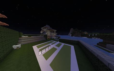 While expanding the franchise, the game also introduces new gameplay modes, matchmaking and leader boards. Minecraft Hills Mansion "Walls" 1 8 8 Minecraft Map