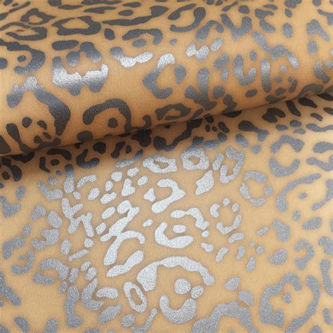 You want to stick to very dark chocolate (90% or higher), as this will have much fewer carbs. Modern Wallpaper Leopard Skin Muriva 16850 - Muriva