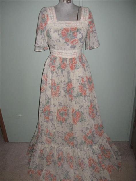 Vintage S Peasant Prairie Hippe Boho Roses Floral Gauzy Lace MAXI Dress Small Unbranded Maxi
