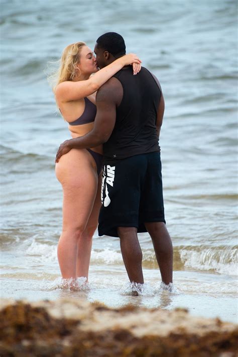 Iskra Lawrences Big Ass And Philip Payne Relaxing The Fappening