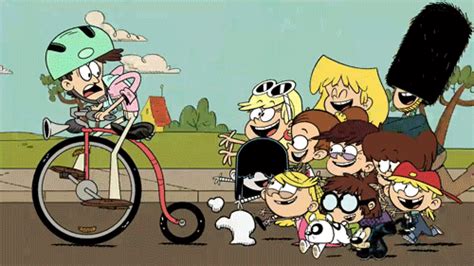 The Loud House Running  By Nickelodeon Find And Share On Giphy