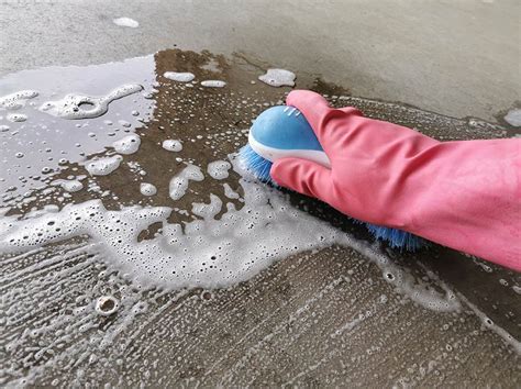 How To Get Oil Stains Out Of Concrete Garage Floor Flooring Tips
