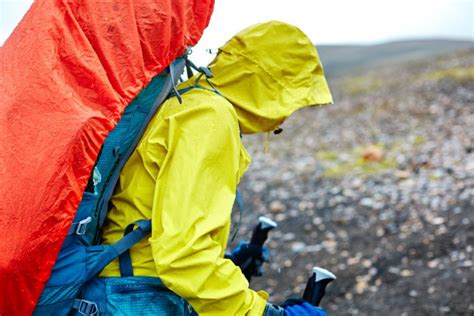 10 Smart Tips For Hiking In The Rain Chronic Wanderlust