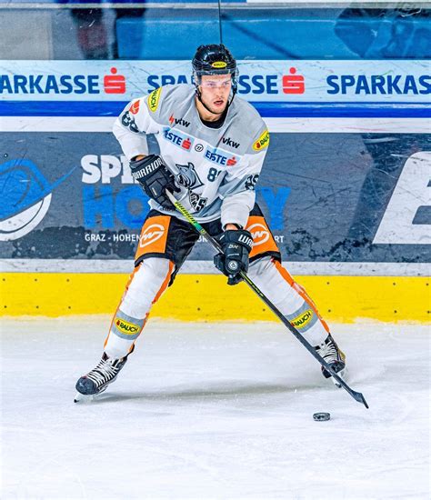 Erste group bank ag was founded in 1819 as the first austrian savings bank. Eishockey-Liga verliert nach 17 Jahren Erste Bank als ...