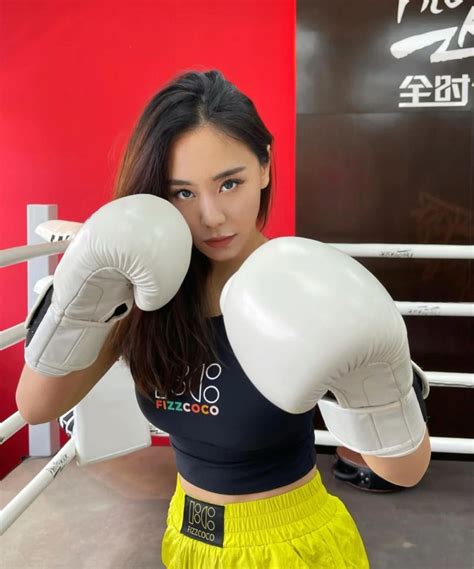 Pin By Andycamat On Mio Boxing Girl Women Boxing Female Boxers