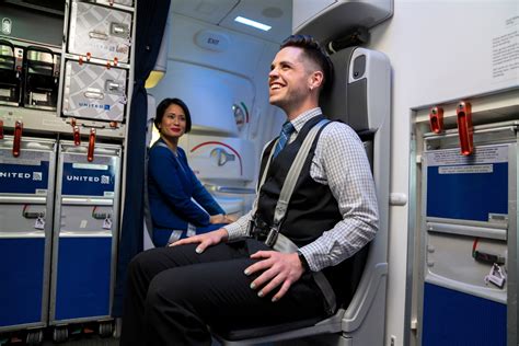 United Airlines Is Relaxing Makeup And Tattoo Rules For Flight Attendants Condé Nast Traveler