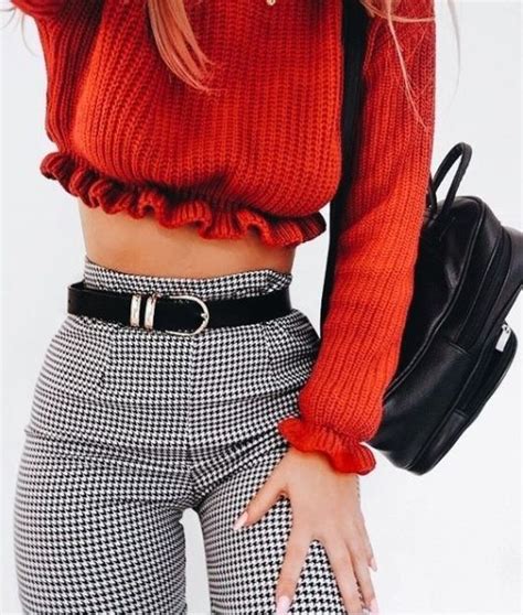 15 cute outfits for valentine s day that you need to wear society19 ropa roja ropa moda de