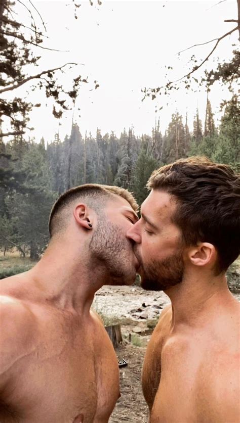 Photo Hot Males Kissing Page 44 Lpsg
