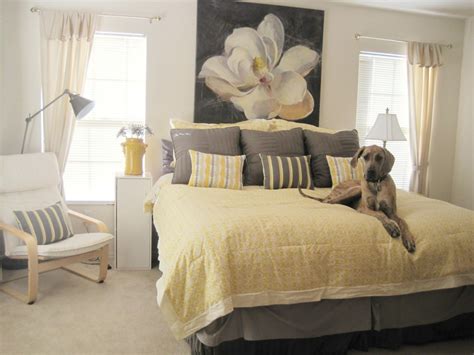 Yellow and gray bedroom contemporary bedroom benjamin moore pigeon. Yellow and Gray Bedding That Will Make Your Bedroom Pop