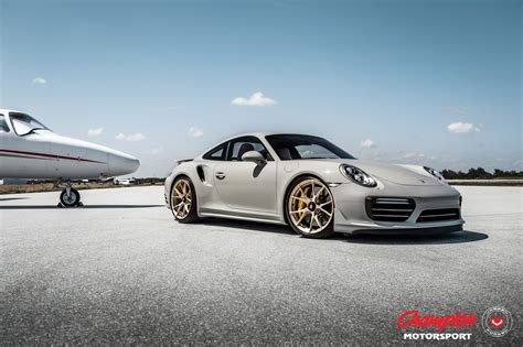 Exclusive Porsche 911 Fitted With Satin Bronze Wheels — Gallery