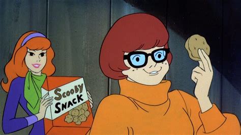 Finally Scooby Doo Character Velma Is Portrayed As Lesbian Flipboard