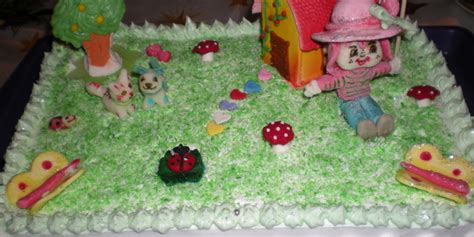 Porucite na vreme sve informacije na stranici jagodica bobica torte ili na tel 064 298 1124. JAGODICA BOBICA (snikers torta) — Coolinarika