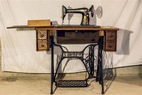 Antique Singer Sewing Machine Table