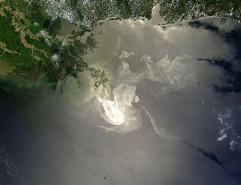 Filedeepwater Horizon Oil Spill May 24 2010 Wikimedia Commons