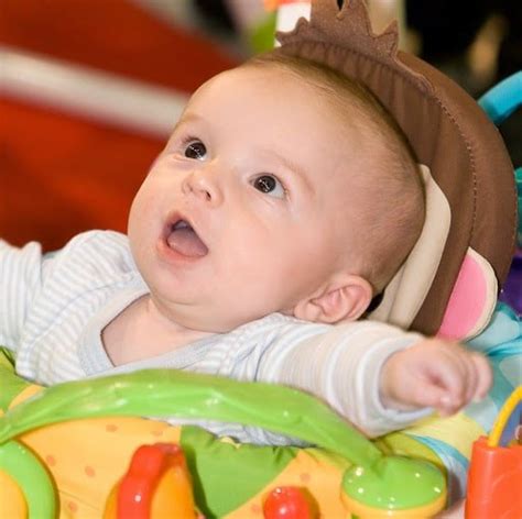 Home > blog bisnes > gambar bayi comel pakai tudung. 10 Gambar Bayi Comel Yang Boleh Buat Mama Menjerit. - Zuriat