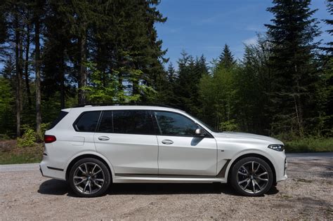 Looking at the official specs sheet, bmw says the x7 m50d does the 0 to 62 mph (100 kph) run in 5.4 seconds, which is a little bit quicker than the 5.58 seconds needed by the driver who had the. Test: BMW X7 M50d - ALLES AUTO