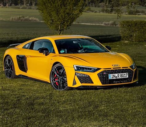 💛 Stunning Vegas Yellow R8 V10💛 Rate This Audi From 1 10 Get 10 Off