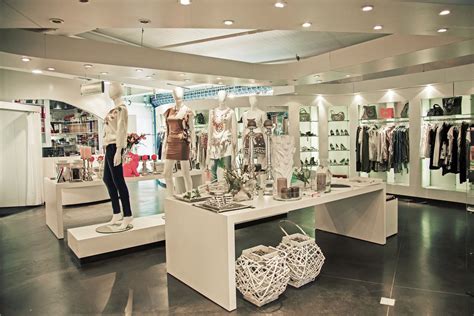 Store Fit Out For High End Fashion Shop Stanlil Specialist Interior