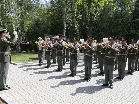 Ulož.to je československou jedničkou pro svobodné sdílení souborů. Den vítězství v Praze | ParlamentniListy.cz - politika ze všech stran