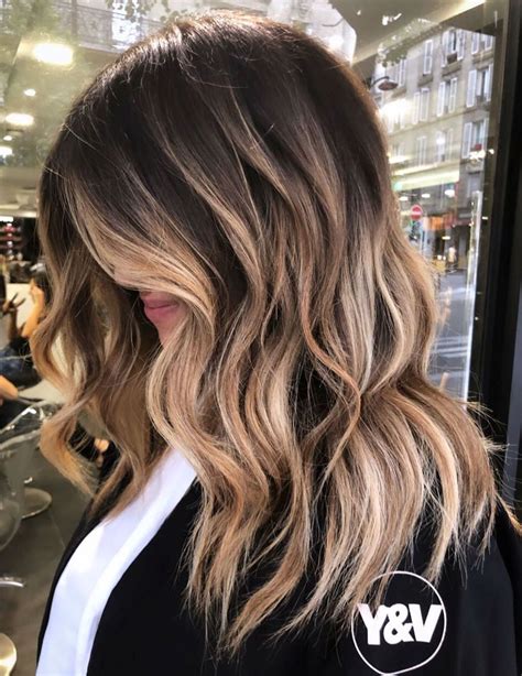 Dark Roots Blonde Hair Balayage Blonde Hair With Roots Highlights For